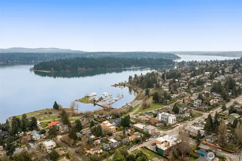 4406 50th Avenue S Seattle WA 98118