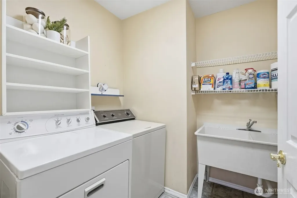 1703 W 25th Avenue Spokane WA 99224
