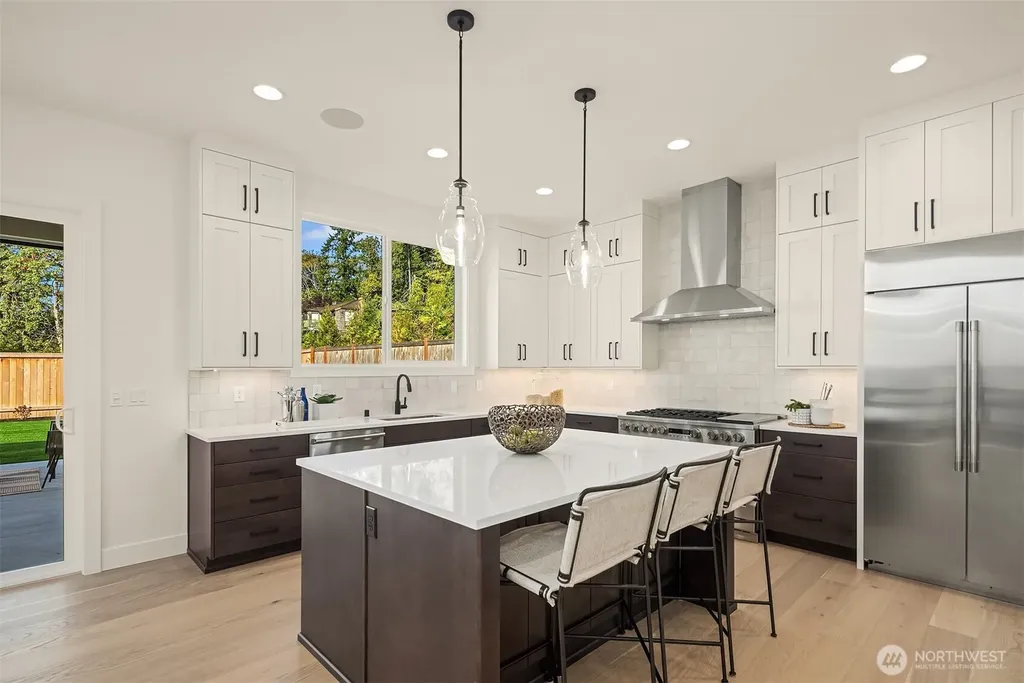 5816 NE 4th Place Renton WA 98059