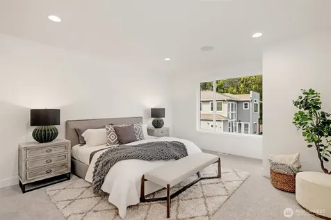 5816 NE 4th Place Renton WA 98059