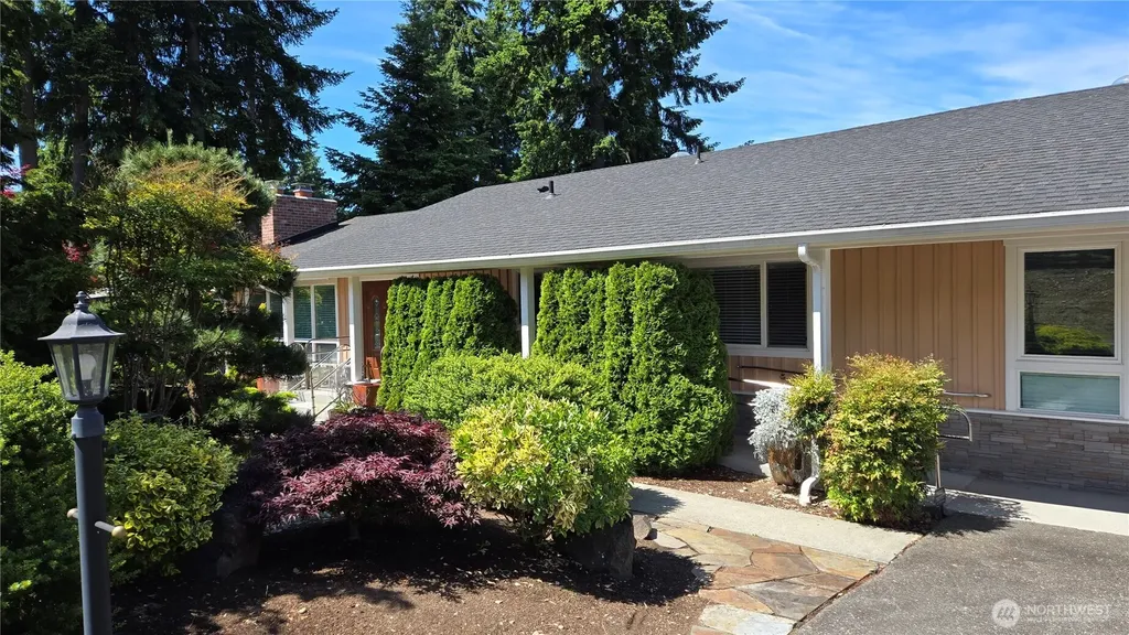 16342 72nd Avenue W Edmonds WA 98026