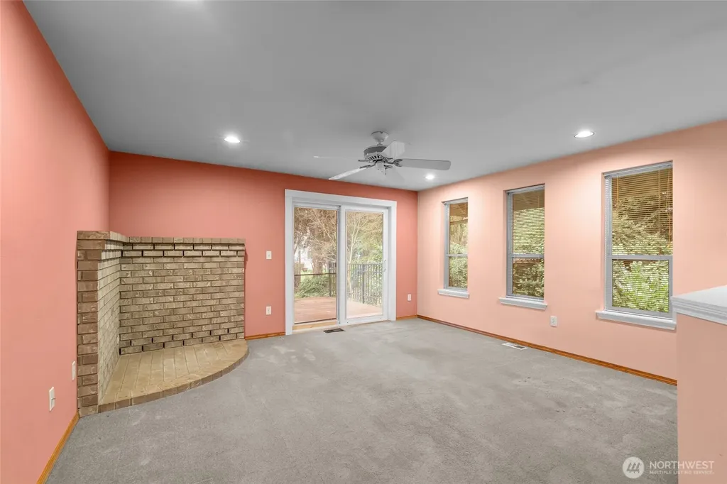 12602 118th Street Ct E Puyallup WA 98374