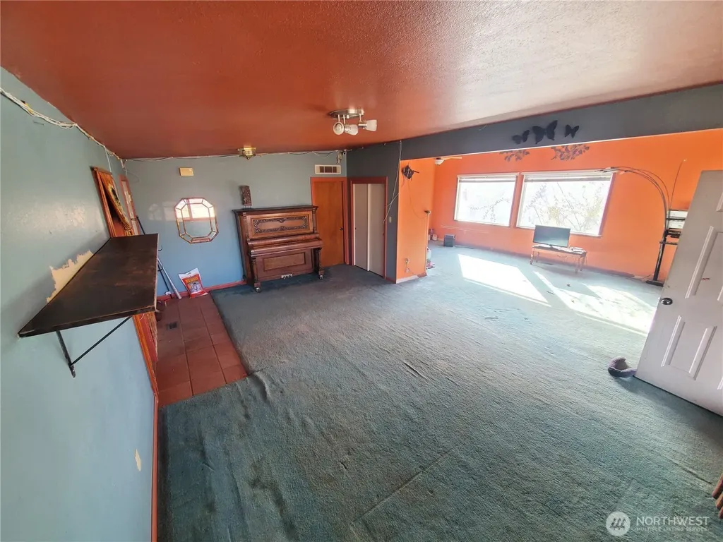 533 Fairchild Loop Moses Lake WA 98837