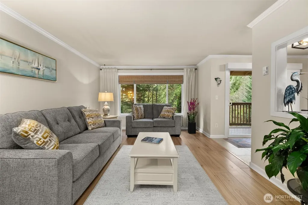 4605 56th Street NW Gig Harbor WA 98335