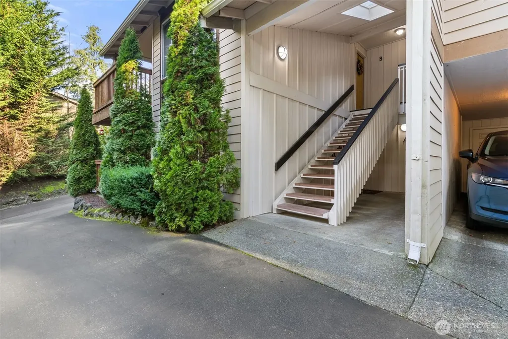 4605 56th Street NW Gig Harbor WA 98335
