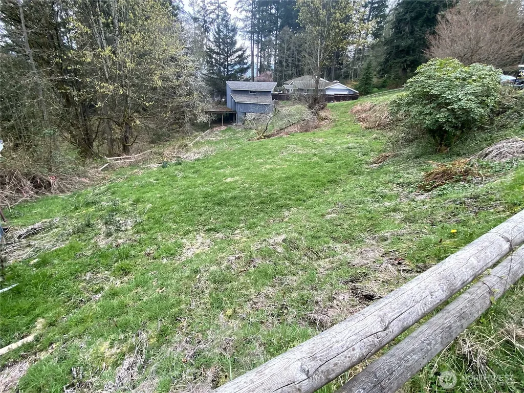 17600 SE Cougar Mountain Drive Issaquah WA 98027