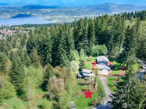 17600 SE Cougar Mountain Drive Issaquah WA 98027