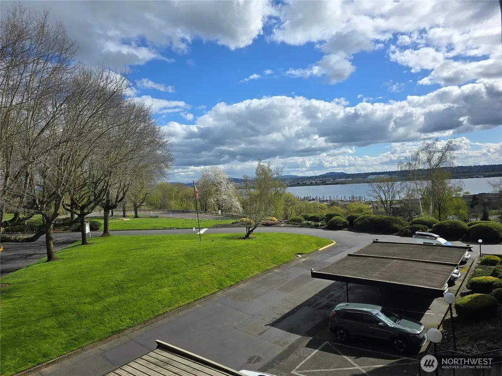 5585 E Evergreen Boulevard Vancouver WA 98661