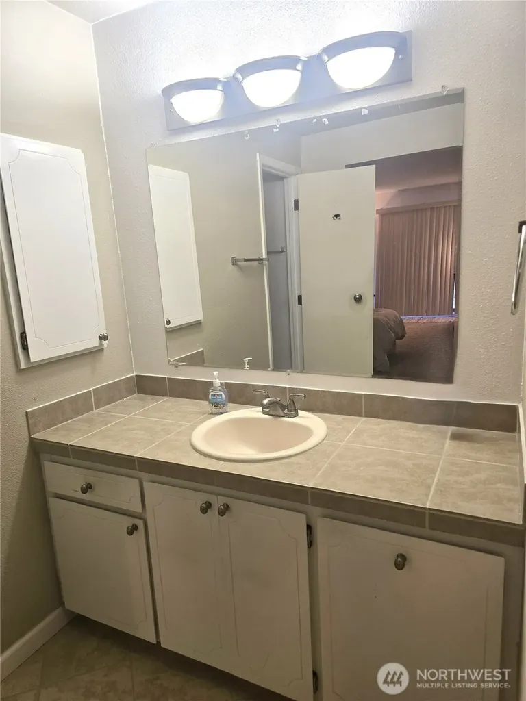 5585 E Evergreen Boulevard Vancouver WA 98661