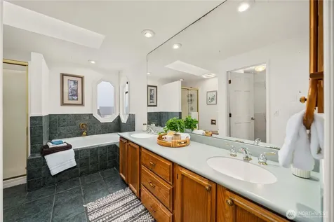 29652 61st Avenue S Auburn WA 98001