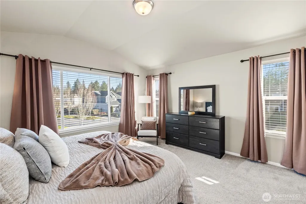 32898 Pine Avenue SE Black Diamond WA 98010