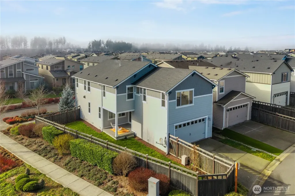 32898 Pine Avenue SE Black Diamond WA 98010