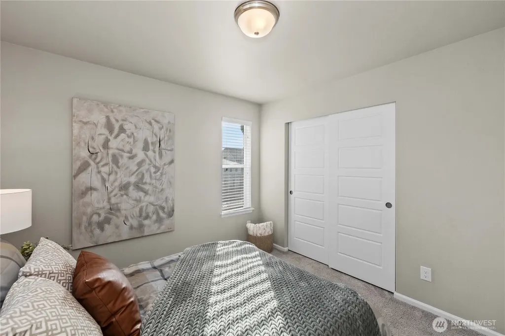 32898 Pine Avenue SE Black Diamond WA 98010