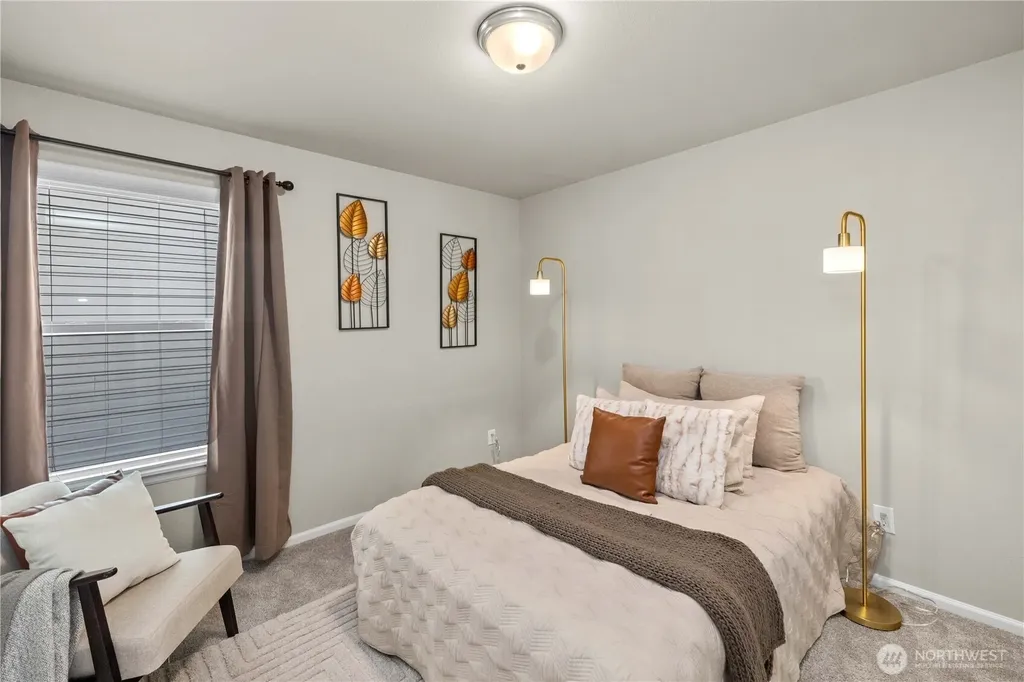 32898 Pine Avenue SE Black Diamond WA 98010