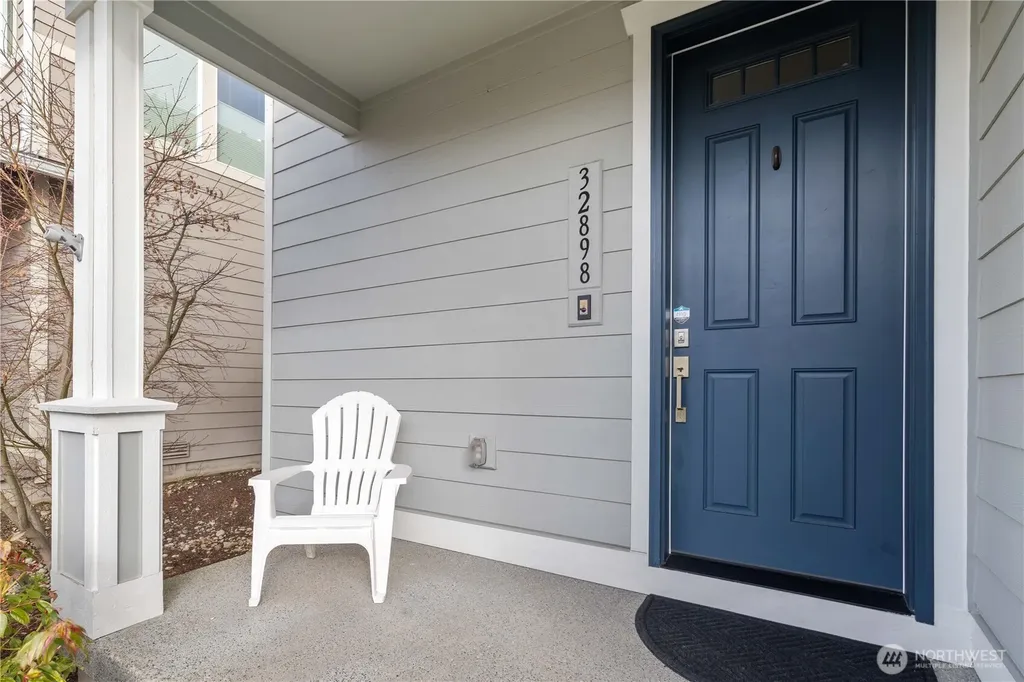 32898 Pine Avenue SE Black Diamond WA 98010
