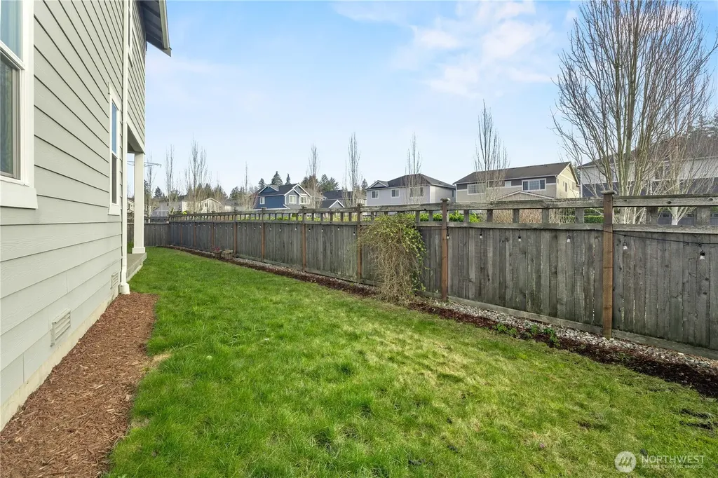 32898 Pine Avenue SE Black Diamond WA 98010
