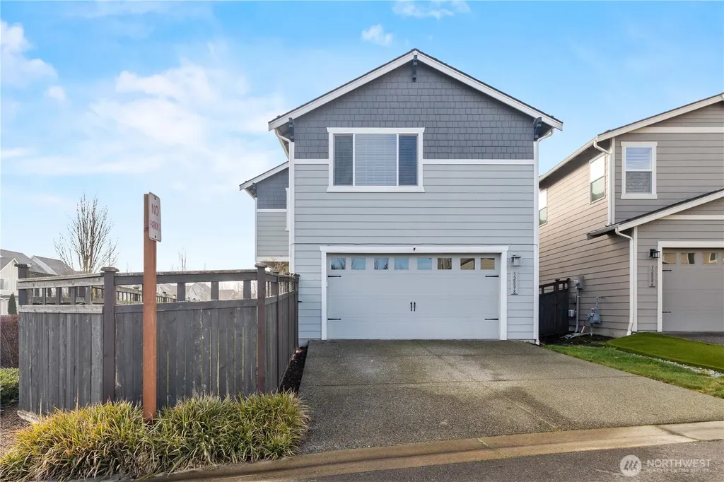 32898 Pine Avenue SE Black Diamond WA 98010