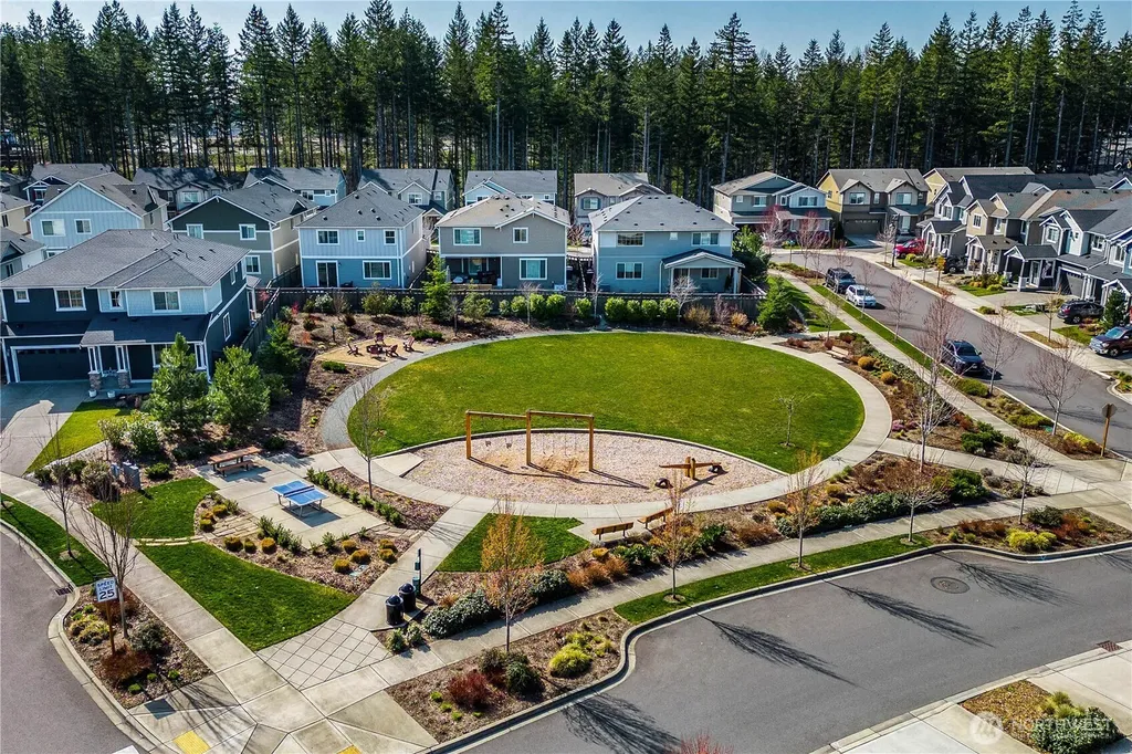 32898 Pine Avenue SE Black Diamond WA 98010