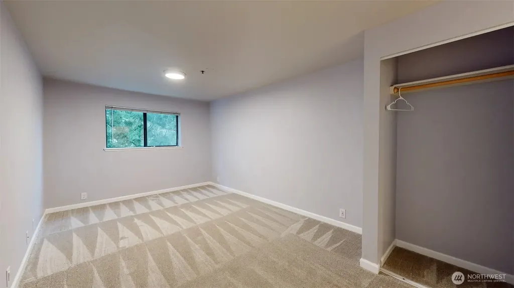 29645 18th Avenue S Federal Way WA 98003