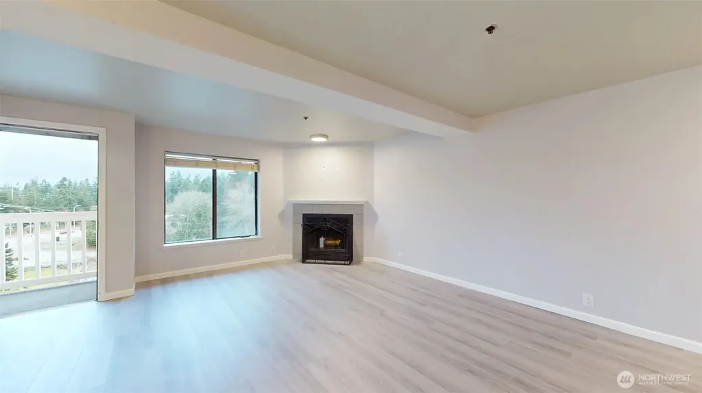 29645 18th Avenue S Federal Way WA 98003