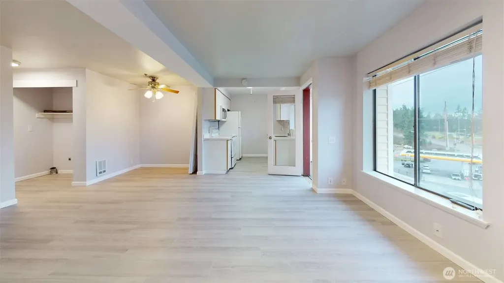 29645 18th Avenue S Federal Way WA 98003