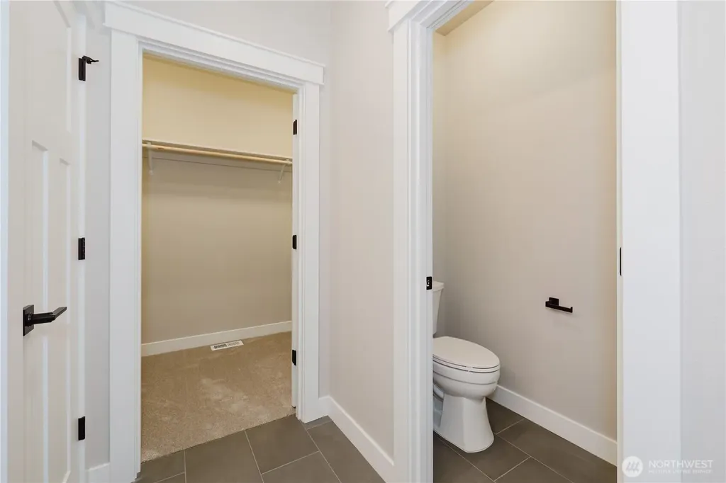 1662 SW Cozy Lane Port Orchard WA 98367