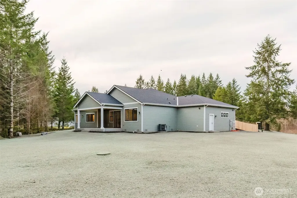 1662 SW Cozy Lane Port Orchard WA 98367