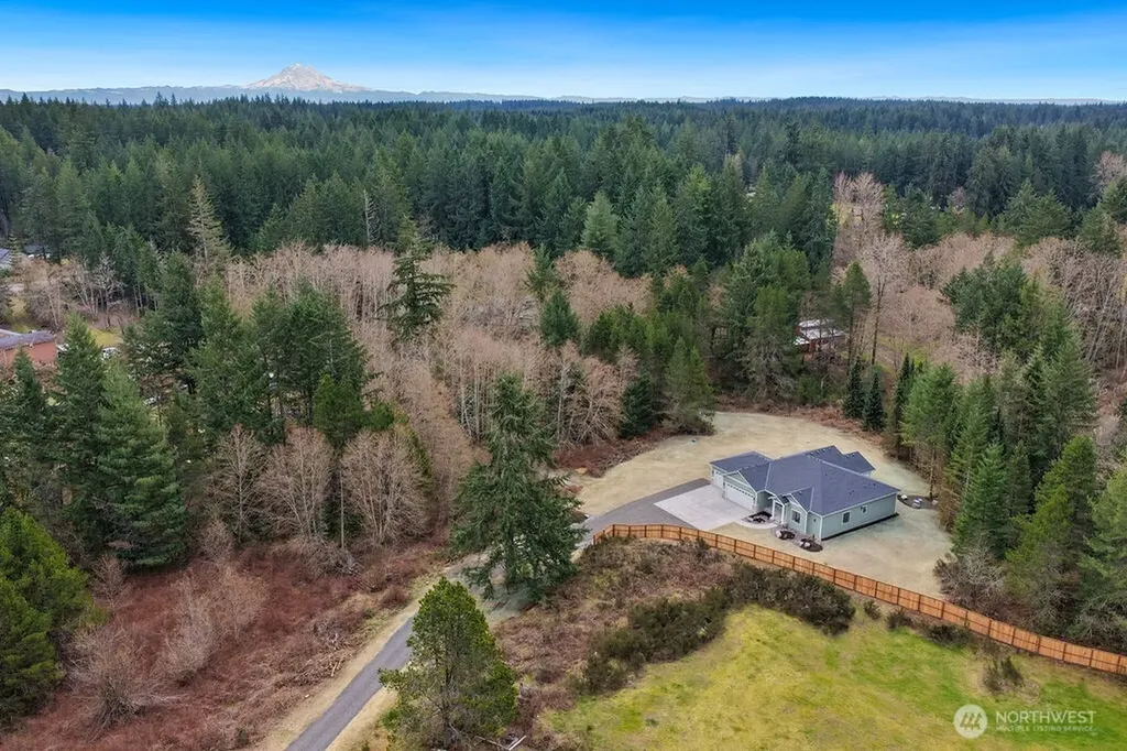 1662 SW Cozy Lane Port Orchard WA 98367