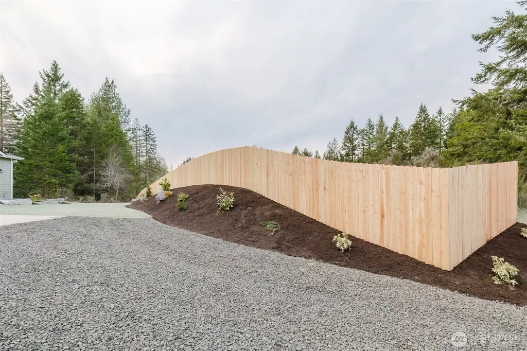 1662 SW Cozy Lane Port Orchard WA 98367