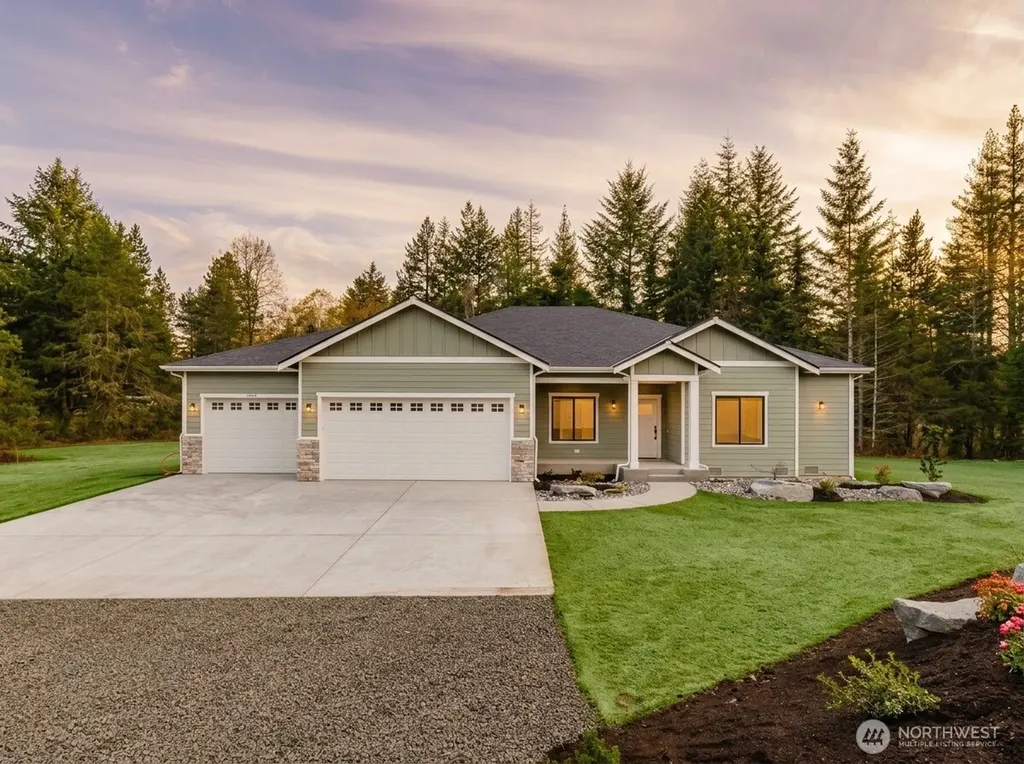 1662 SW Cozy Lane Port Orchard WA 98367