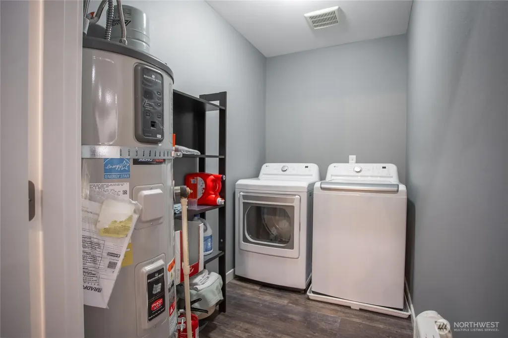 2915 Jackson Highway Chehalis WA 98532