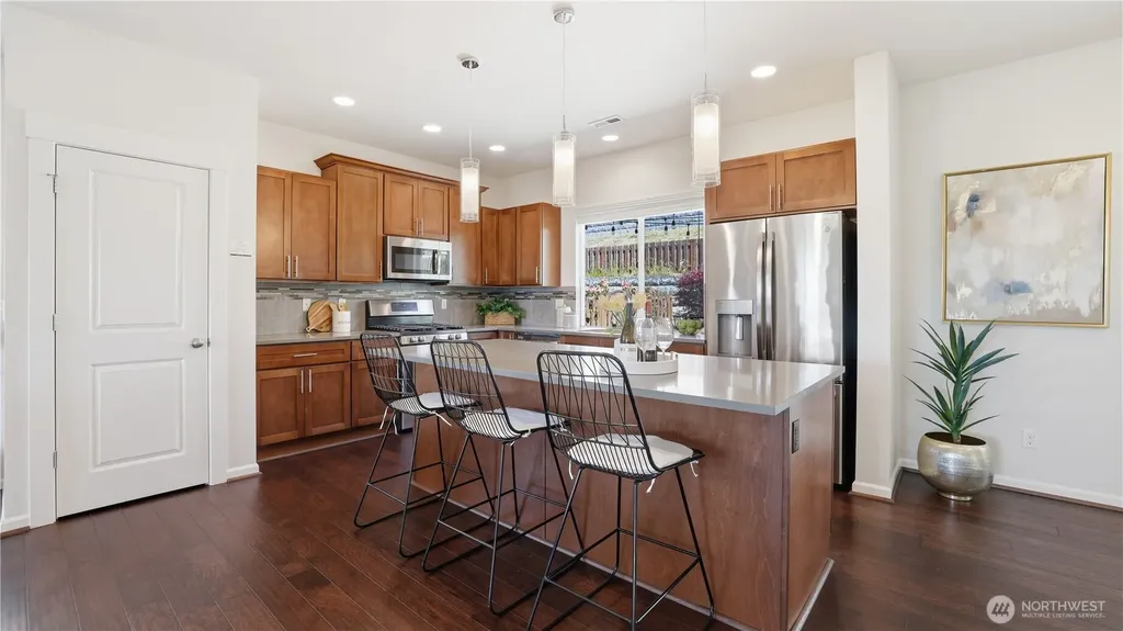 20024 90th Place S Kent WA 98031