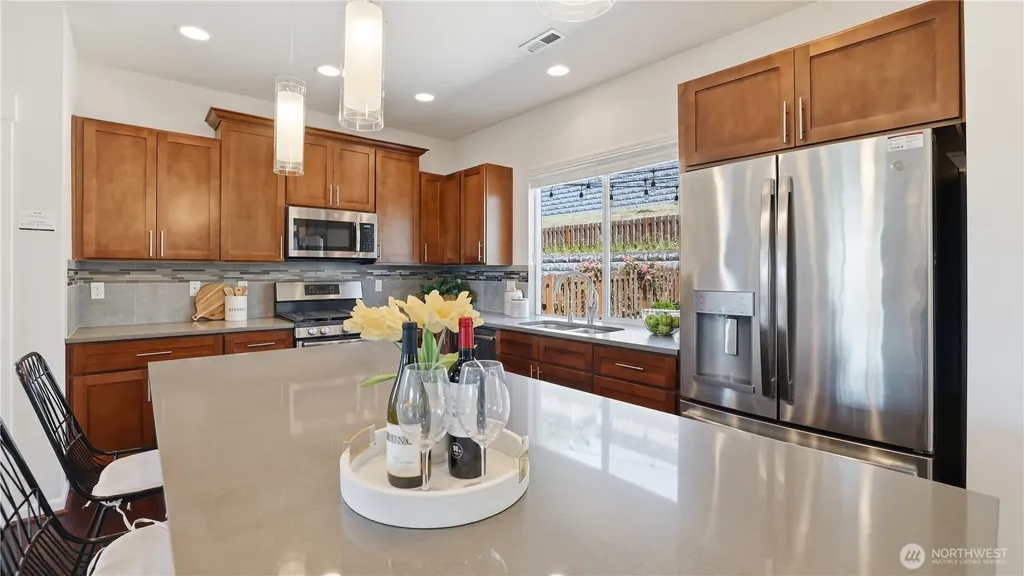 20024 90th Place S Kent WA 98031