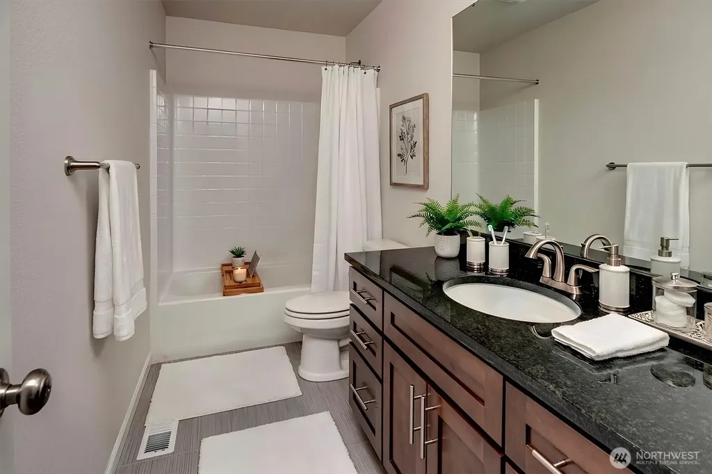 20024 90th Place S Kent WA 98031