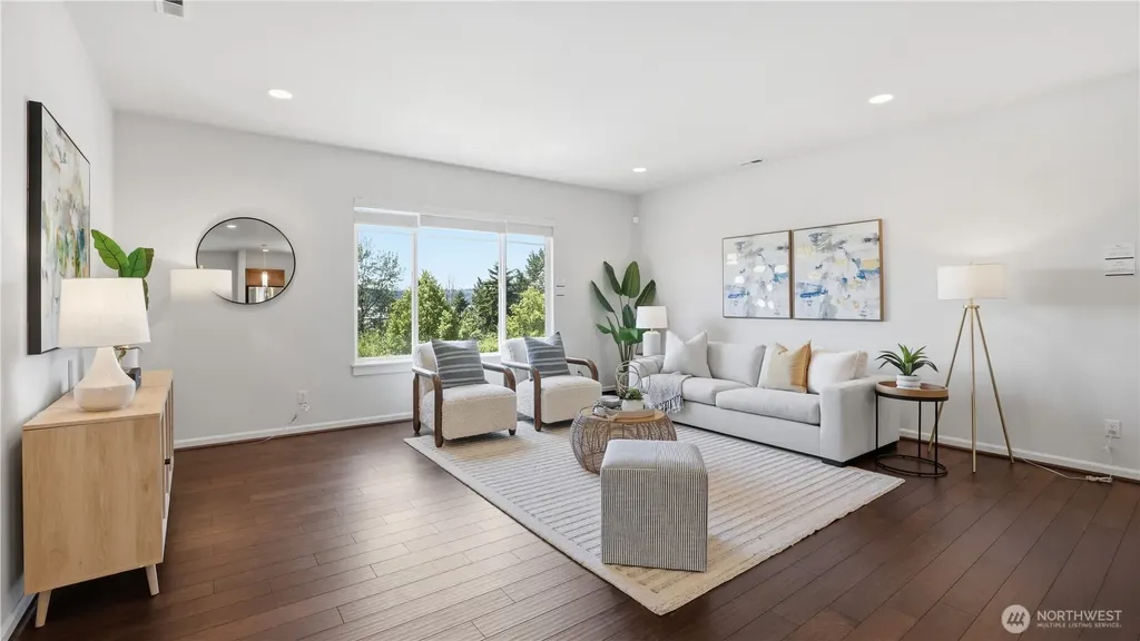 20024 90th Place S Kent WA 98031