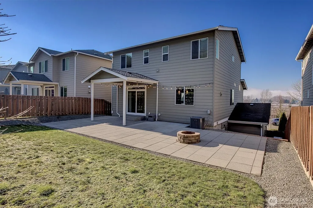 20024 90th Place S Kent WA 98031