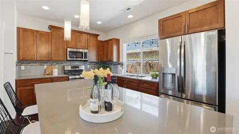 20024 90th Place S Kent WA 98031