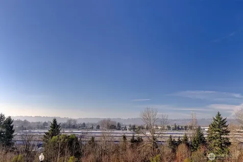 20024 90th Place S Kent WA 98031