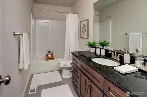 20024 90th Place S Kent WA 98031
