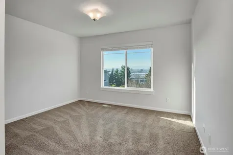 20024 90th Place S Kent WA 98031