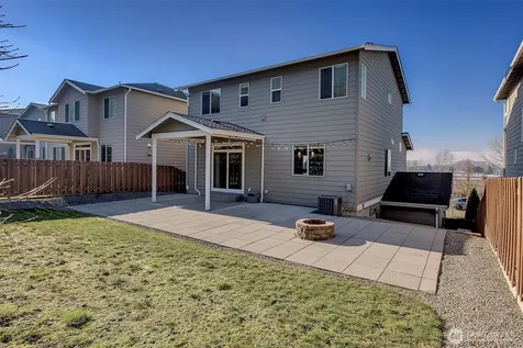 20024 90th Place S Kent WA 98031
