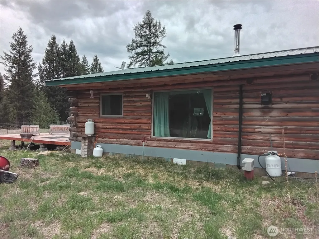 88 Cow Camp Road Oroville WA 98844