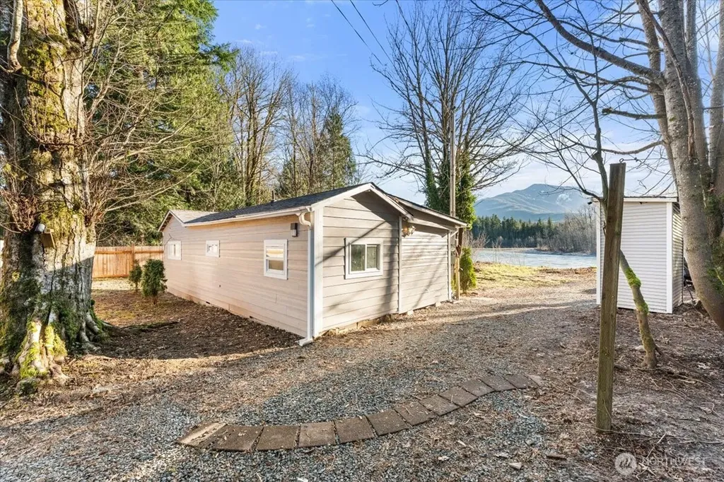 41722 S Shore Drive Concrete WA 98237