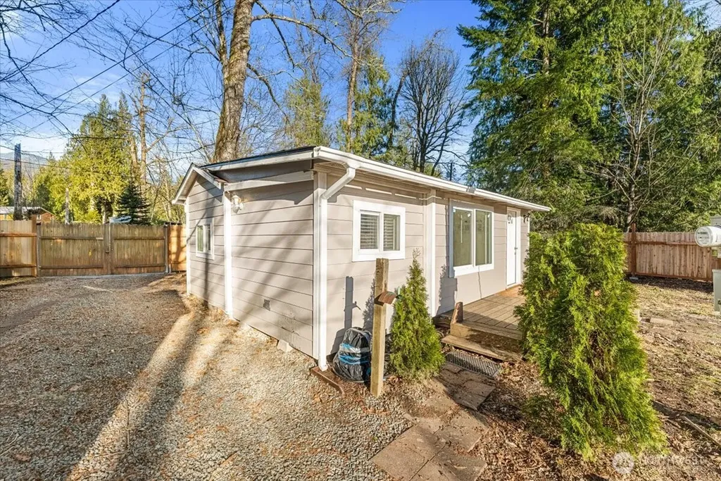 41722 S Shore Drive Concrete WA 98237