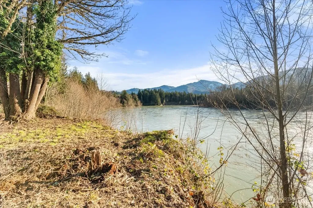 41722 S Shore Drive Concrete WA 98237