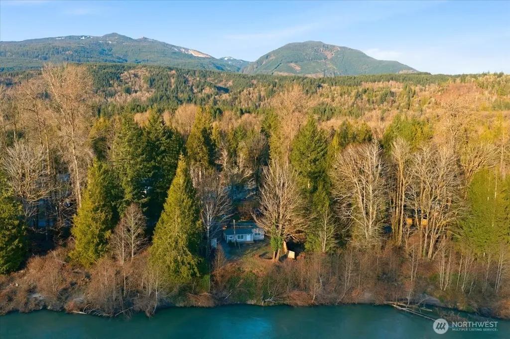 41722 S Shore Drive Concrete WA 98237