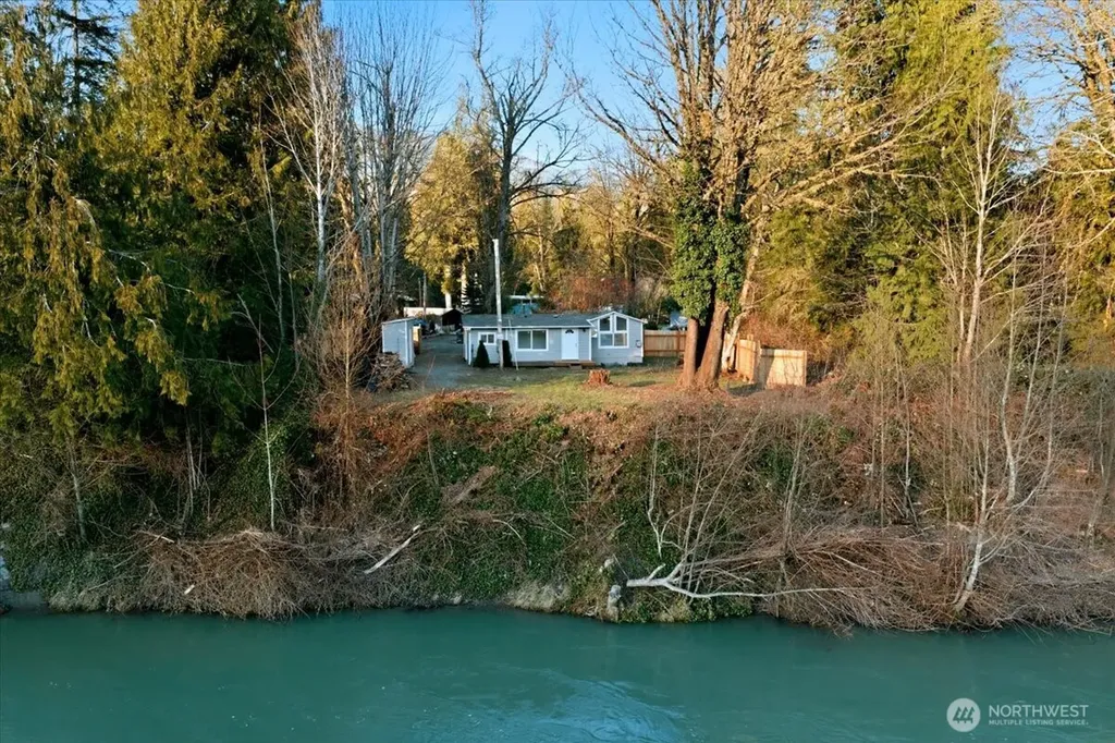 41722 S Shore Drive Concrete WA 98237