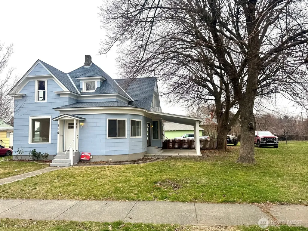 250 W Sixth Street Waitsburg WA 99361