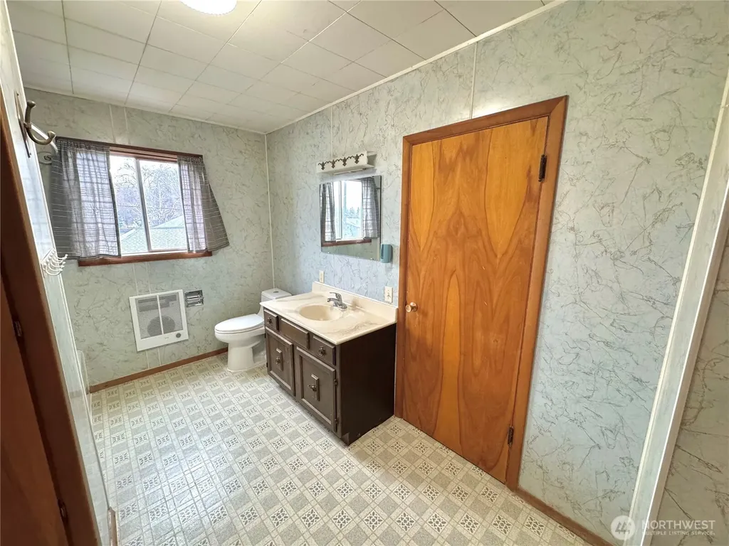 250 W Sixth Street Waitsburg WA 99361