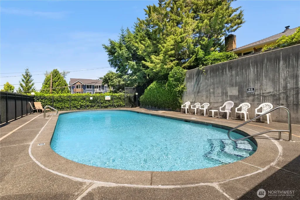 9416 1st Avenue NE Seattle WA 98115